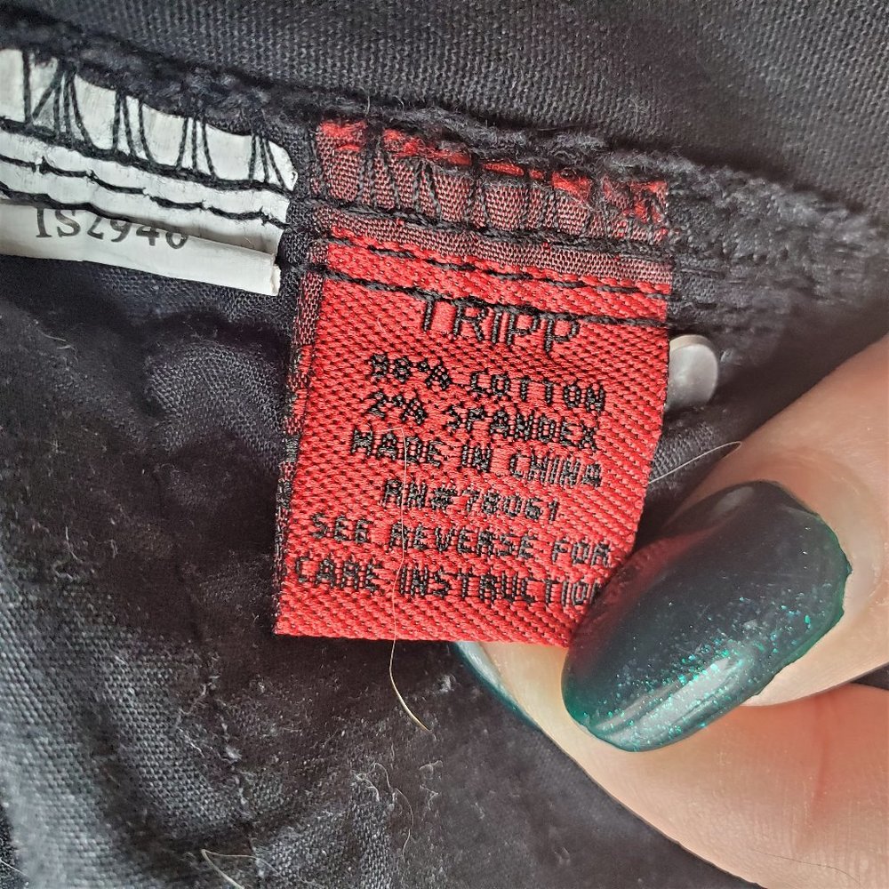 Tripp NYC black skinny jeans with silver rivets safety pins, Size 7 - Picture 8 of 13